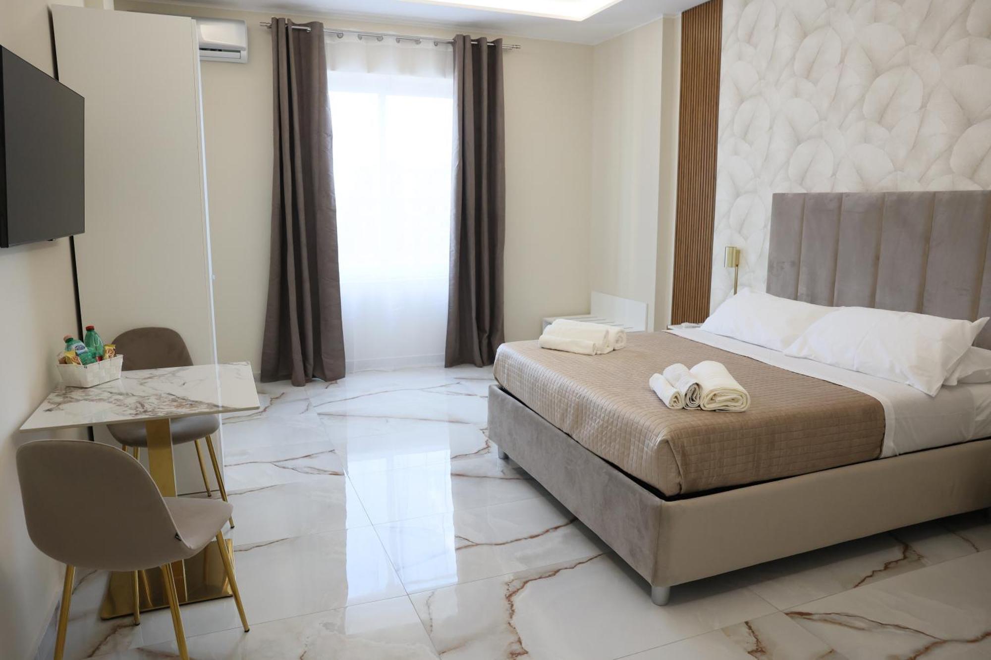 Napoli Central Suites エクステリア 写真