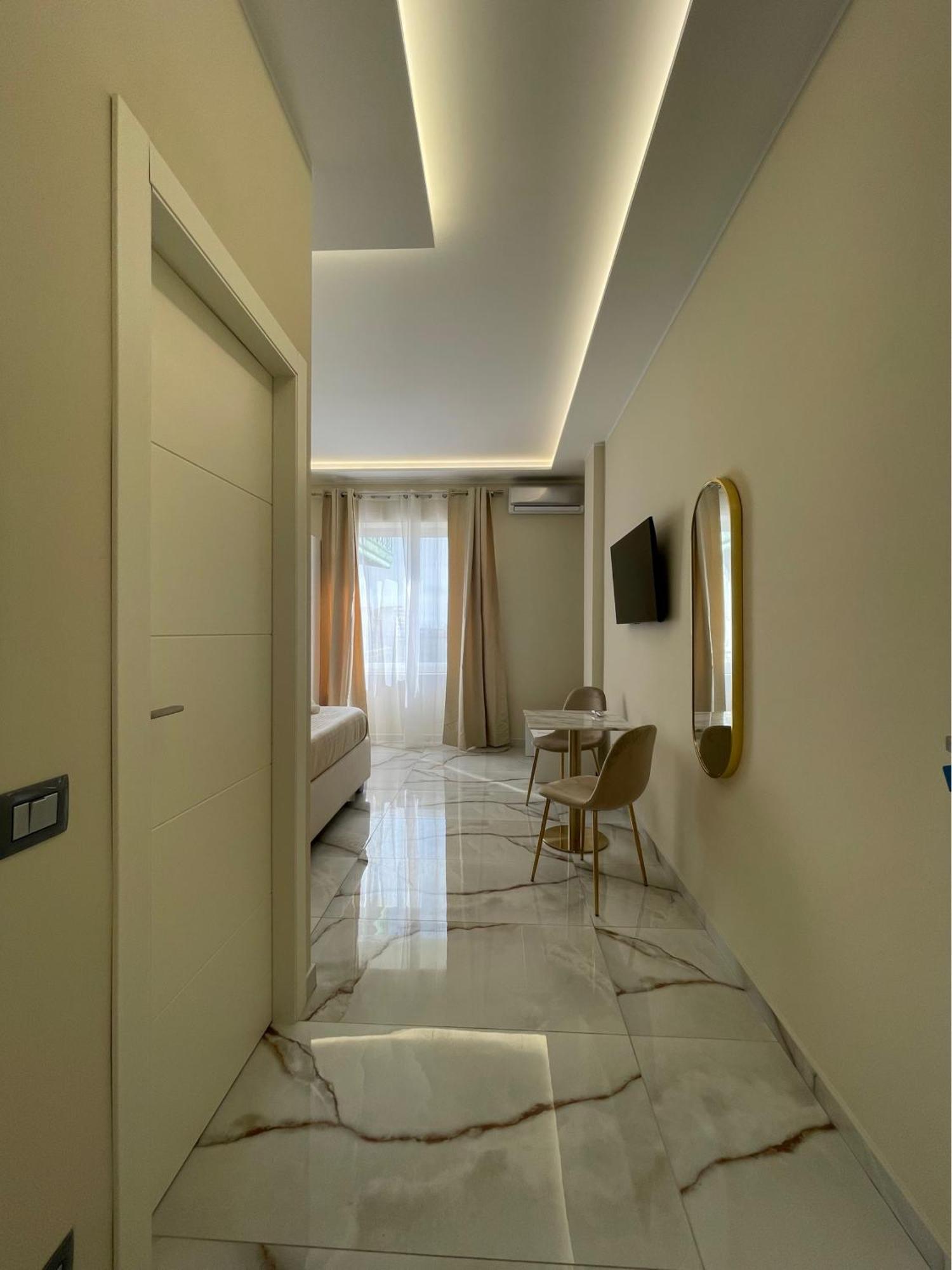 Napoli Central Suites エクステリア 写真