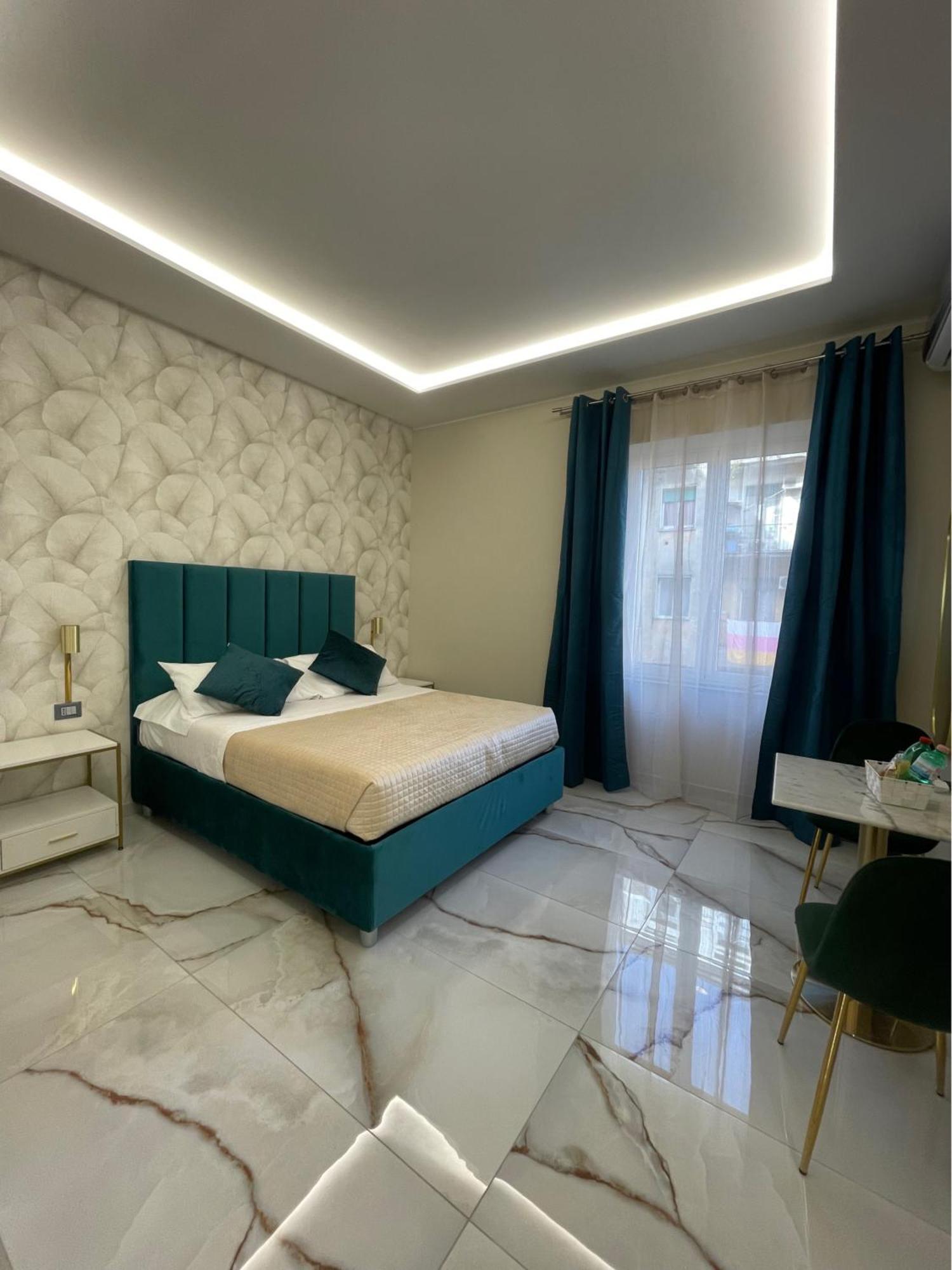 Napoli Central Suites エクステリア 写真
